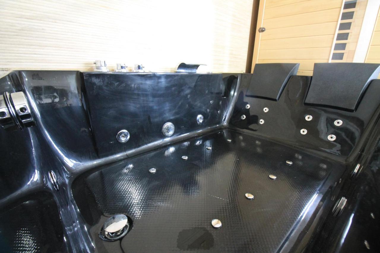 Derniere Reservations Avant Indisponibilite En Septembre Pour 12 Mois, Illimites Jacuzzi Spa Bain A Remous Interieur, Sauna Interieur, Parking Reserve, Vue Et Acces Parc, Prestations Uniques, 1Er Etage 코르베일에쏘네 외부 사진
