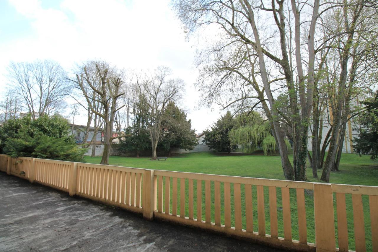 Derniere Reservations Avant Indisponibilite En Septembre Pour 12 Mois, Illimites Jacuzzi Spa Bain A Remous Interieur, Sauna Interieur, Parking Reserve, Vue Et Acces Parc, Prestations Uniques, 1Er Etage 코르베일에쏘네 외부 사진